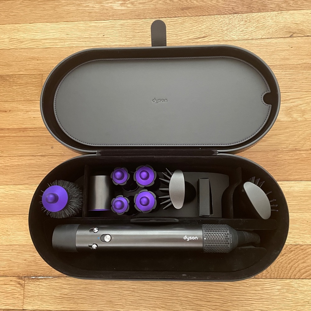 Dyson Airwrap Purple